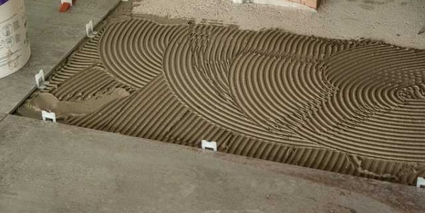 Comment poser du carrelage sur un escalier ? 