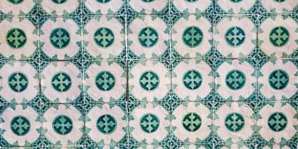 Découper du carrelage, un jeu d’enfant avec la carrelette