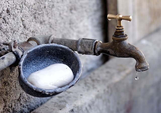 Gestes pour l’environnement : stopper les fuites des robinets